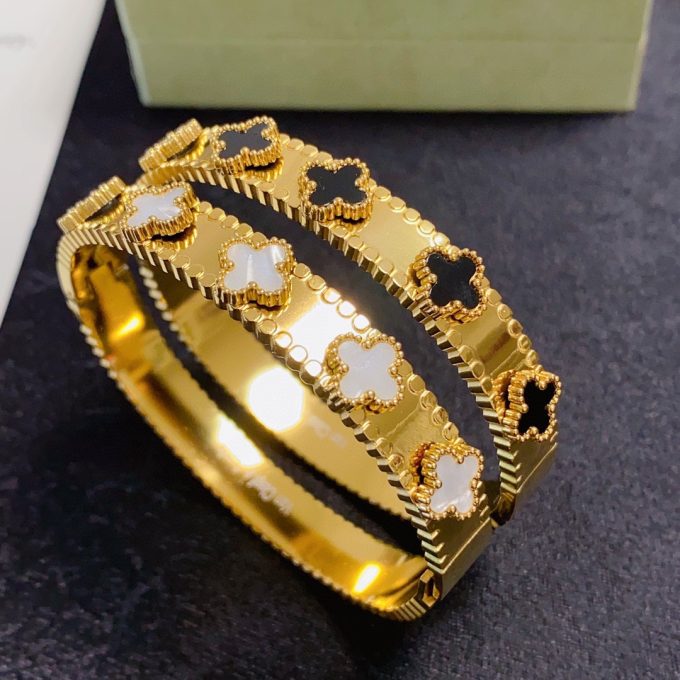 Van Classic Arrival bracelet - Image 6