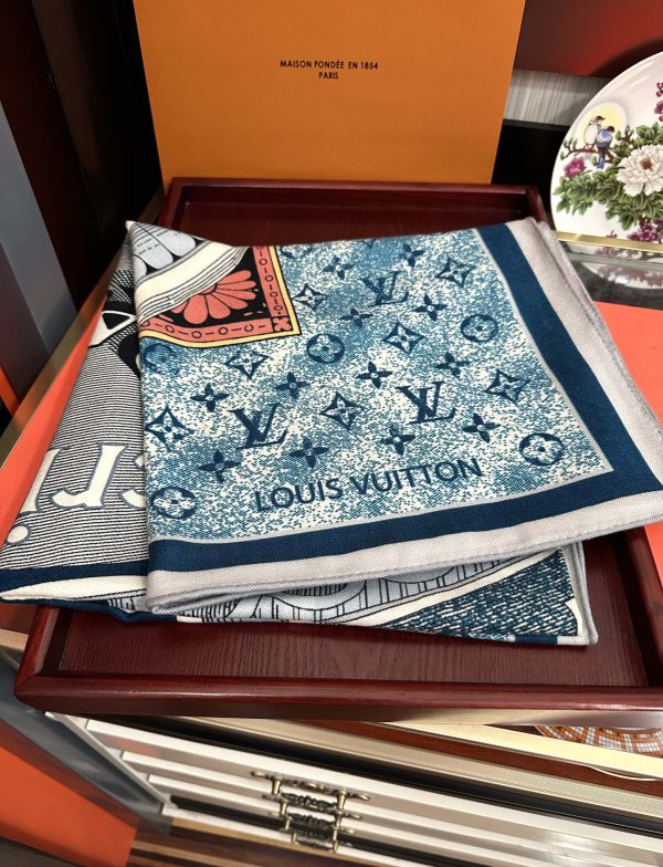 Louis new arrival silk scarf 140*140 cm