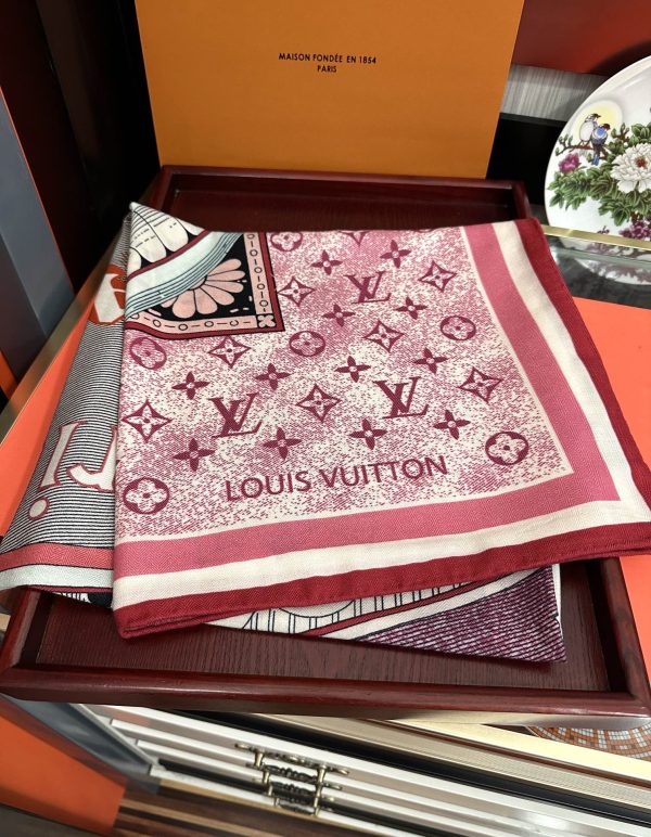 Louis new arrival silk scarf 140*140 cm