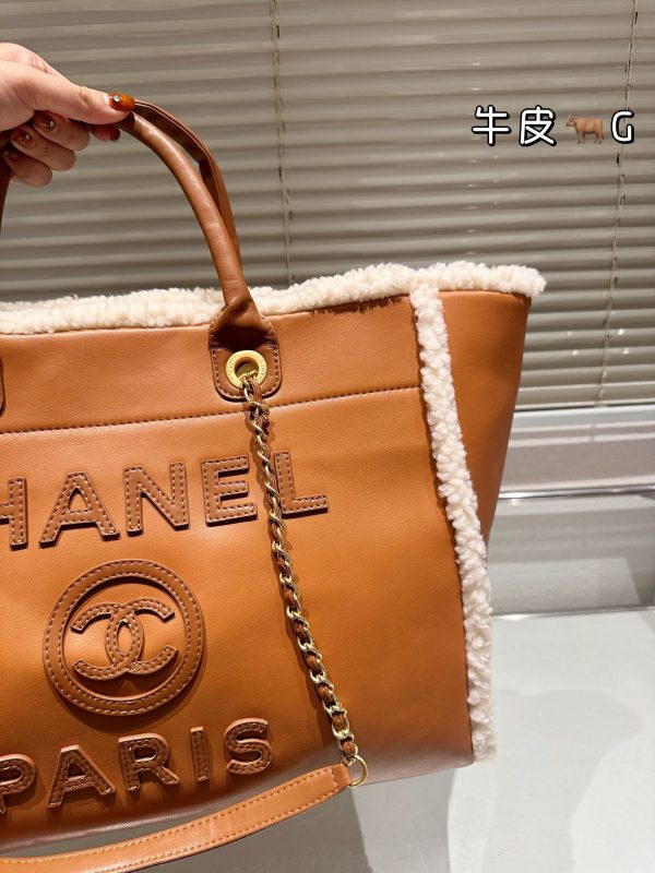 CC new arrival vintage tote bag size: 40*30 cm
