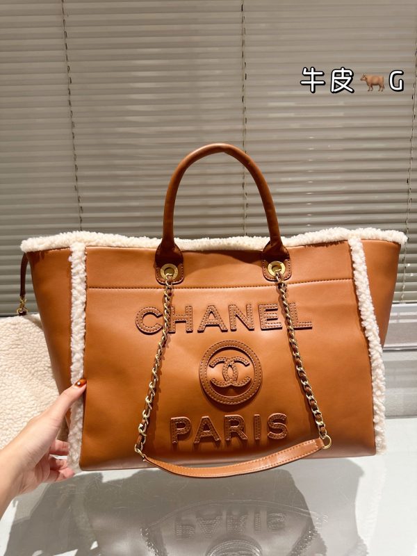 CC new arrival vintage tote bag size: 40*30 cm