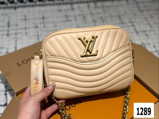 Louis new arrival wave bag size: 23 cm - Image 4