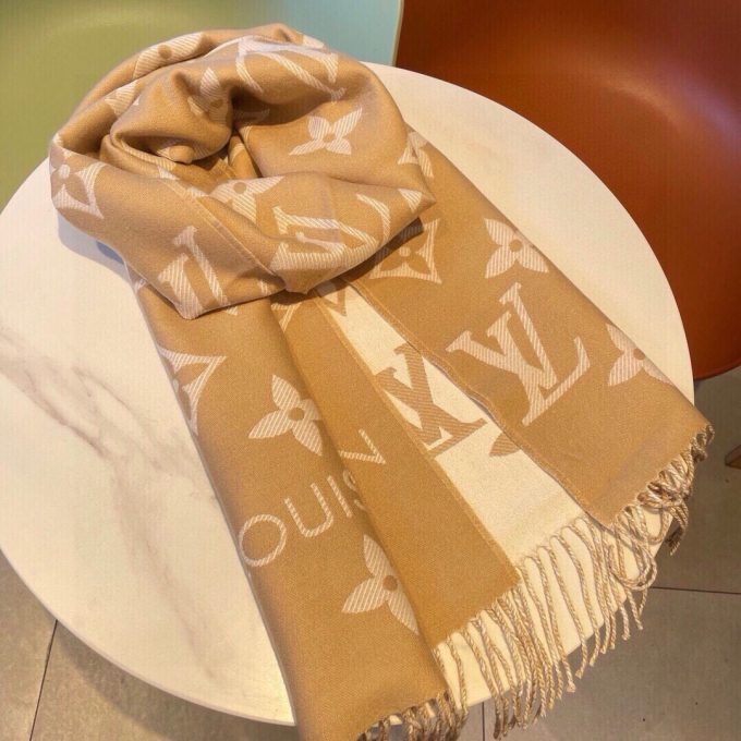Louis Essential new arrival scarf size: 186*34 cm - Image 7