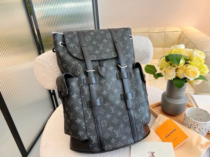 Louis new arrival men backpack bag 003 size: 31*15*45 cm - Image 4