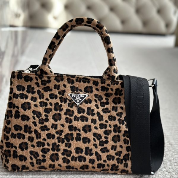 Pra new arrival tote bag 006  size:30 * 20cm
