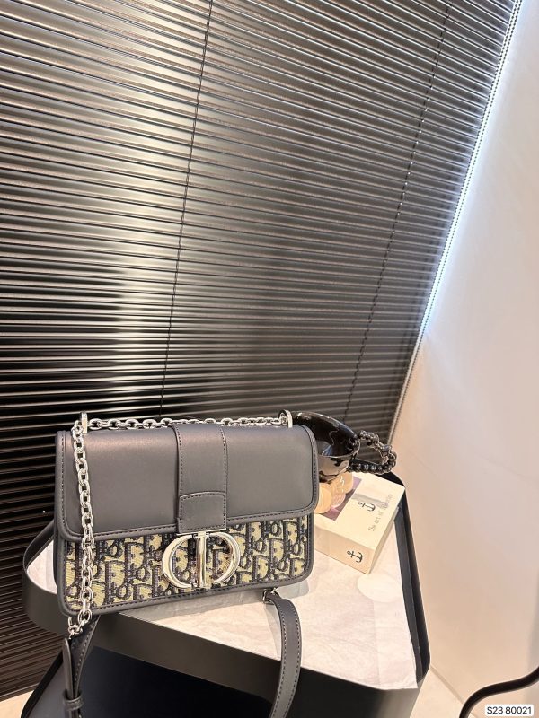 D new arrival MONTAIGNE bag size: 25*15 cm