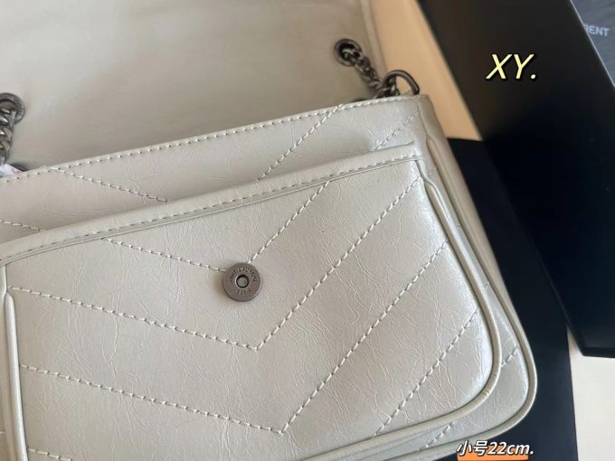 Y new arrival niki chain bag small size: 22*18 cm - Image 4