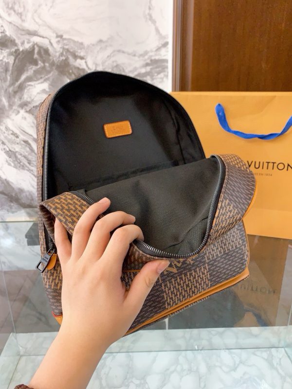 Louis ?? NIGO new arrival men backpack bag size: 38-29-13cm