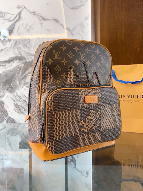 Louis ?? NIGO new arrival men backpack bag size: 38-29-13cm