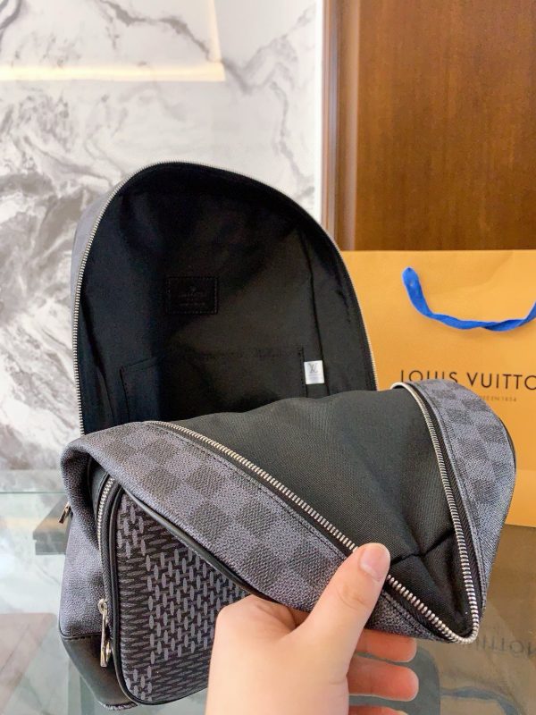 Louis ?? NIGO new arrival men backpack bag size: 38-29-13cm