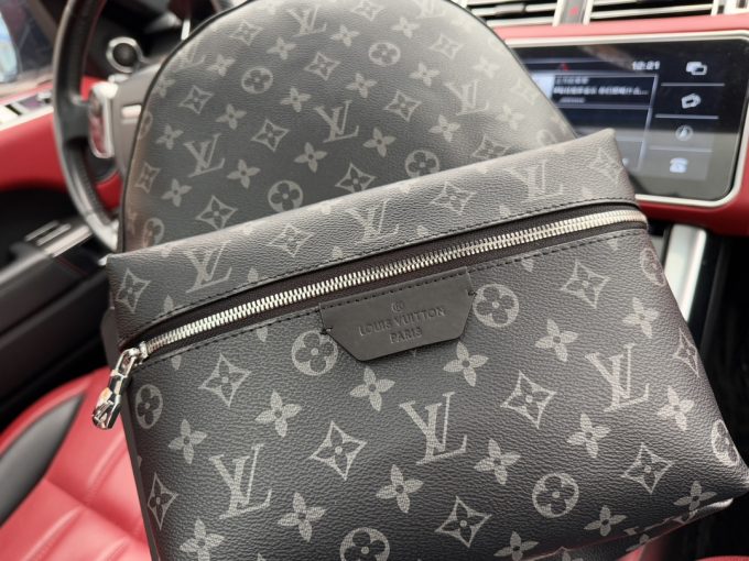 Louis new arrival Discovery men backpack bag size：31*41*17 cm - Image 11