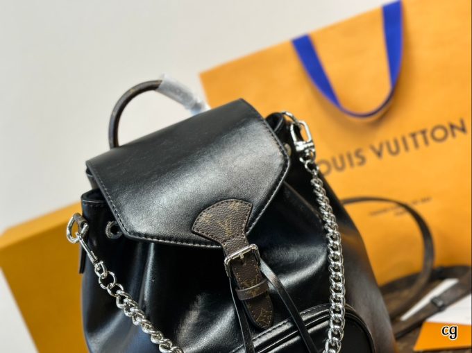 Louis new arrival backpack bag size: 26*28 cm - Image 8
