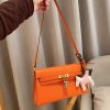 Her Kelly elan hobo bag size: 25*15*7 cm
