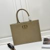 D new arrival book tote bag size: 36.5*28*17.5cm top quality