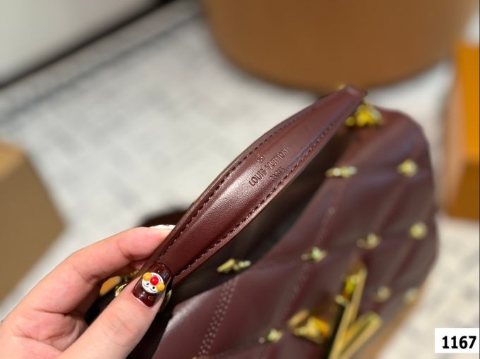 Louis new arrival bag 002 size： 22*13 cm - Image 8
