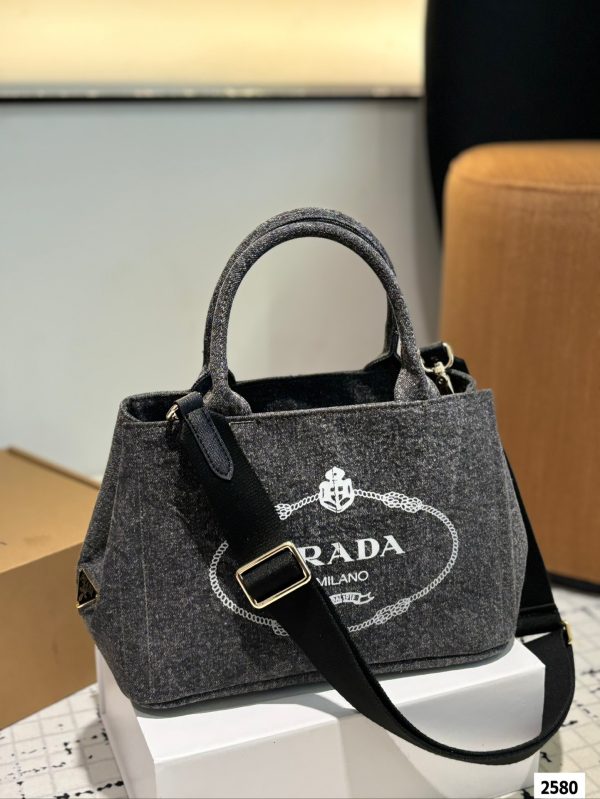 Pra new arrival tote bag size:30 * 19 cm
