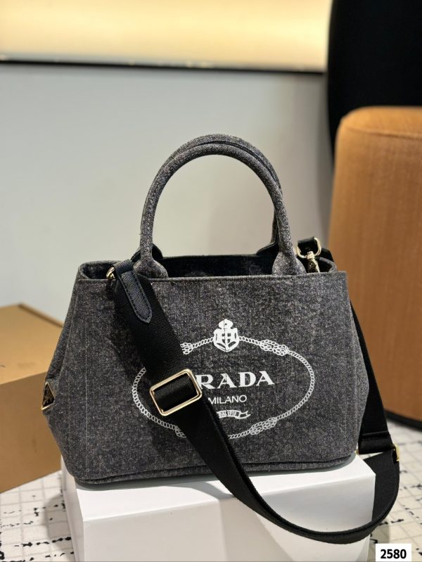 Pra new arrival tote bag size:30 * 19 cm