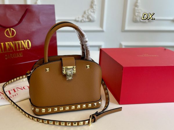 Val new arrival bb bag size: 21*16 cm
