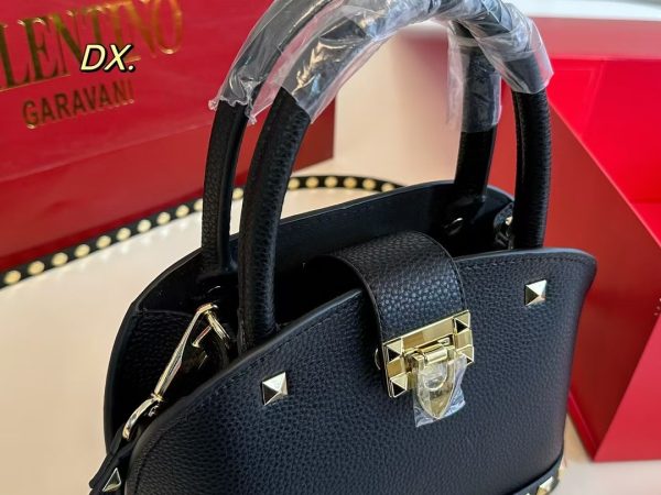 Val new arrival bb bag size: 21*16 cm