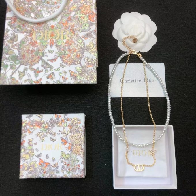 D new arrival CD necklace - Image 6