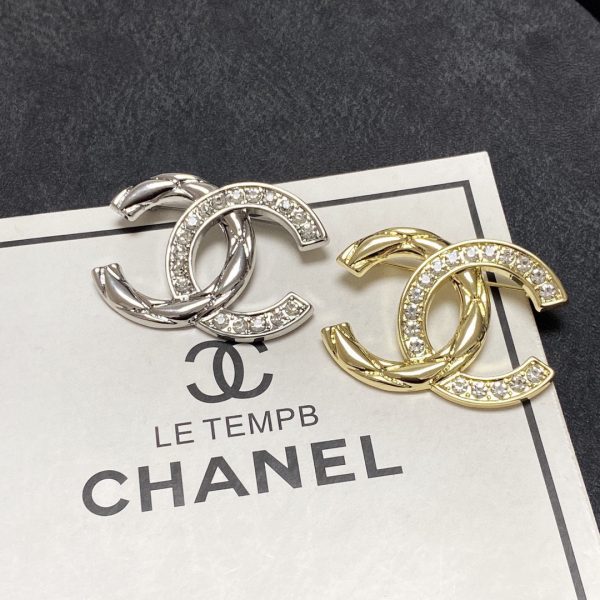 Cc brooch 0070