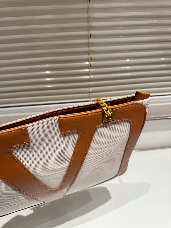 Val new arrival Letter tote Bag  size: 37*26 cm - Image 9