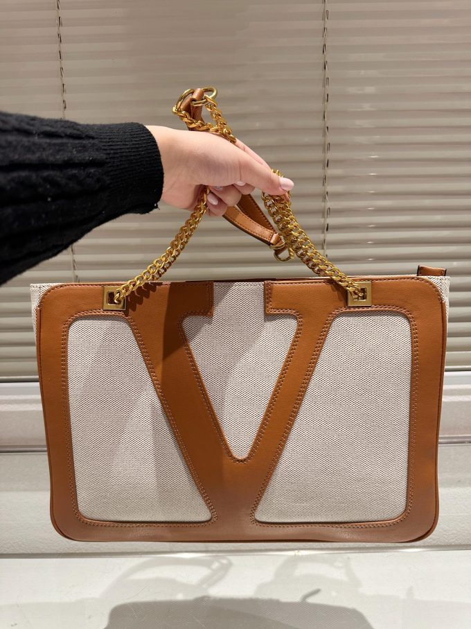 Val new arrival Letter tote Bag  size: 37*26 cm - Image 10