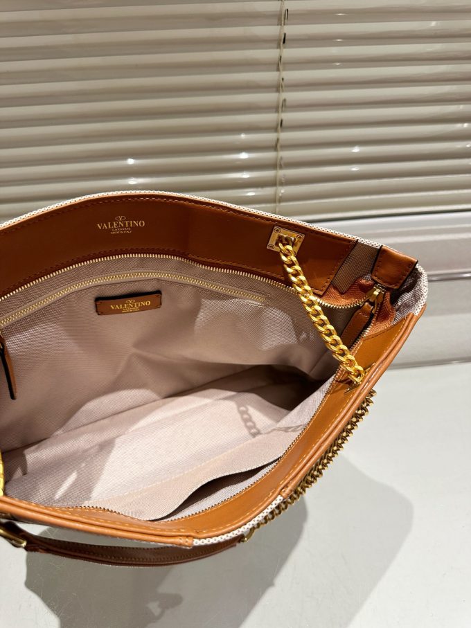 Val new arrival Letter tote Bag  size: 37*26 cm - Image 14