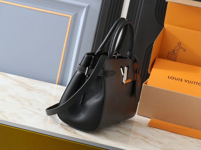 louis new arrival Twist Tote bag size: 30*22*13 cm - Image 4