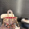 Louis new arrival tote bag size: 32*29 cm