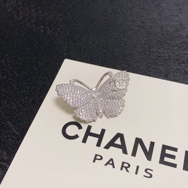 Cc brooch 0090