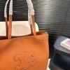 Ce new arrival 2025 tote bag size: 33 * 30 cm