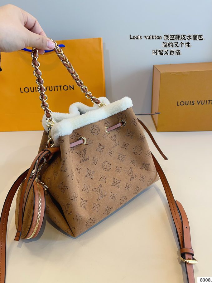Louis new arrival bucket bag size: 23*14*19cm - Image 8