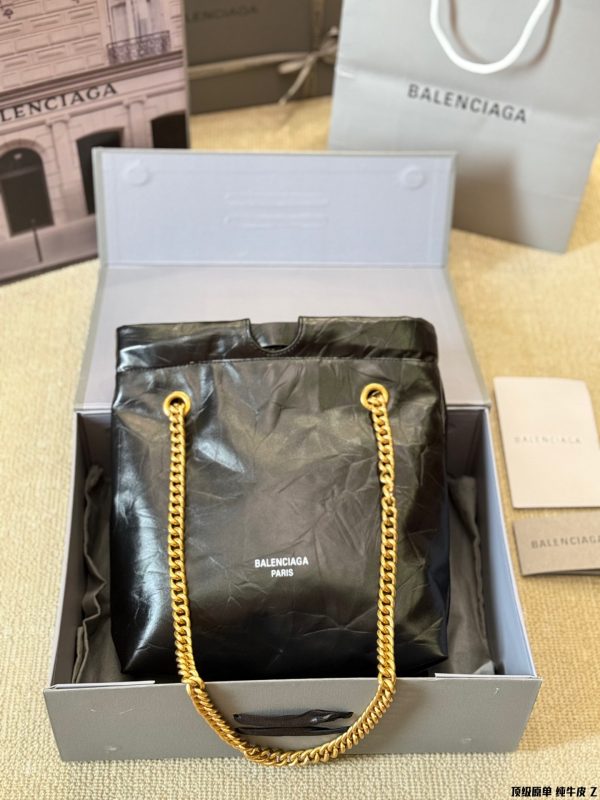 Balen new arrival crush tote bag size;26*30 cm