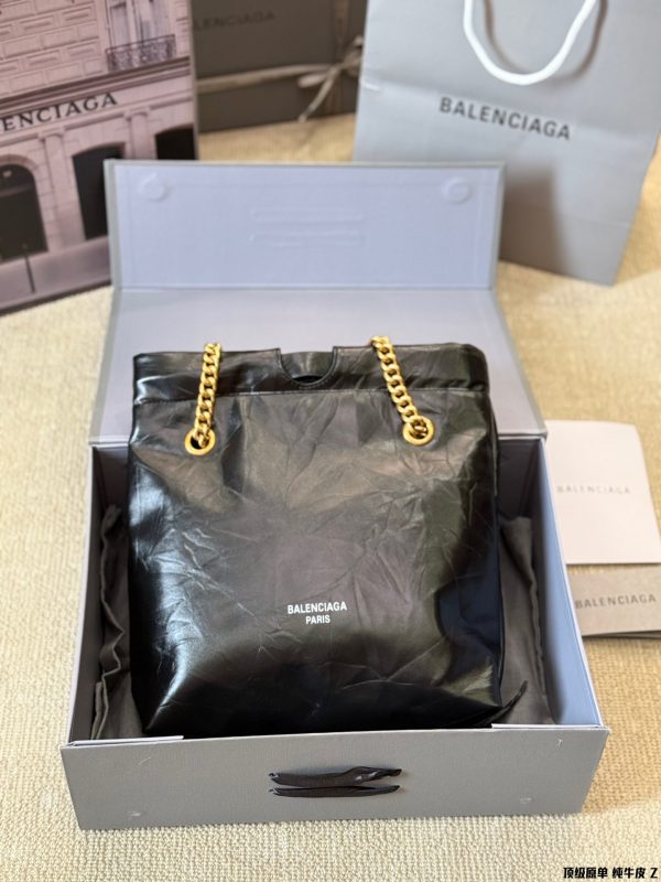 Balen new arrival crush tote bag size;26*30 cm