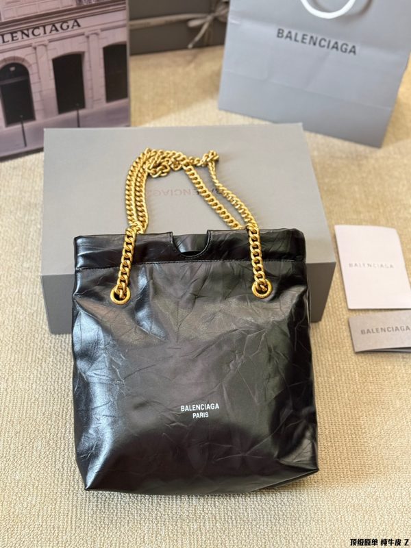 Balen new arrival crush tote bag size;26*30 cm
