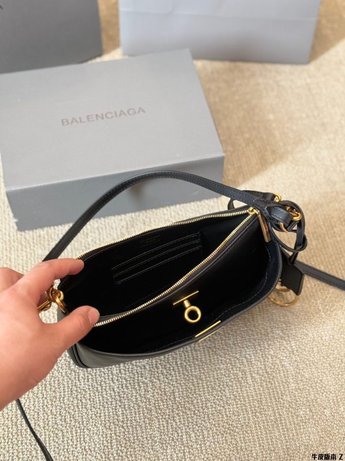Balen new arrival Rodeo hobo bag size: 22*15 cm  top quality - Image 8