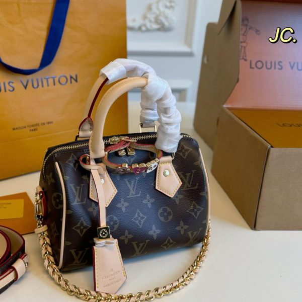 Louis new arrival speedy bag size: 20*15 cm