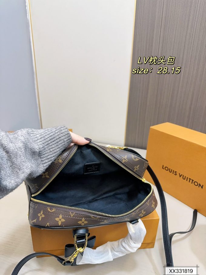 Louis new arrival bag size；28*15 cm - Image 10