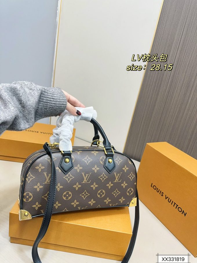 Louis new arrival bag size；28*15 cm - Image 2