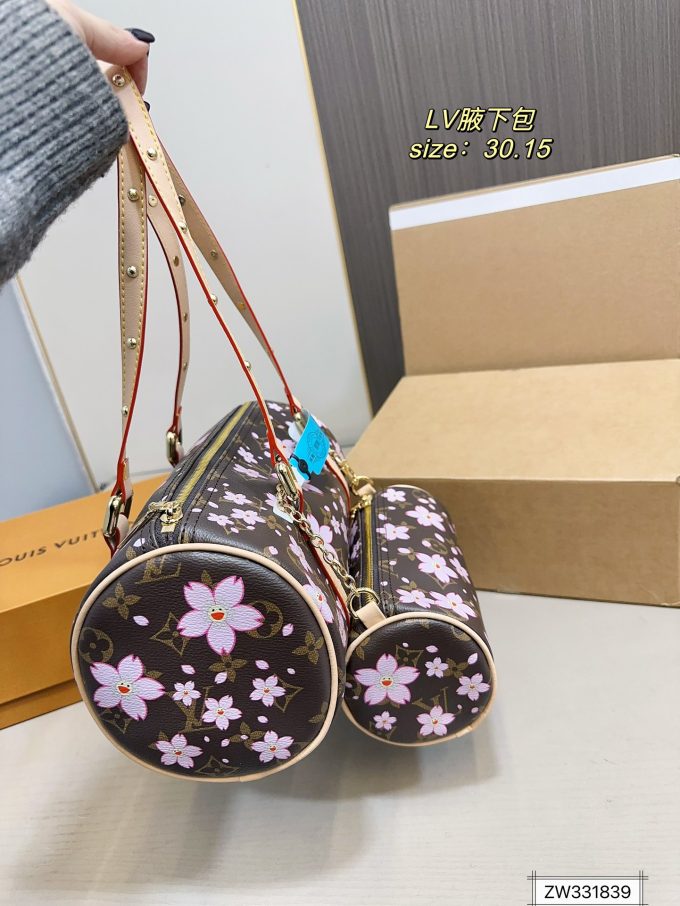 Louis new arrival hobo bag size:30 * 15 cm - Image 9