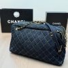 cc new arrival denim bag size；43*26 cm