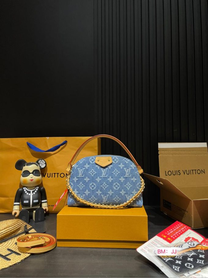 Louis new arrival bb denim bag size: 24*15 cm - Image 3