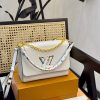 Louis 2025 new arrival twist bag size: 23*16cm
