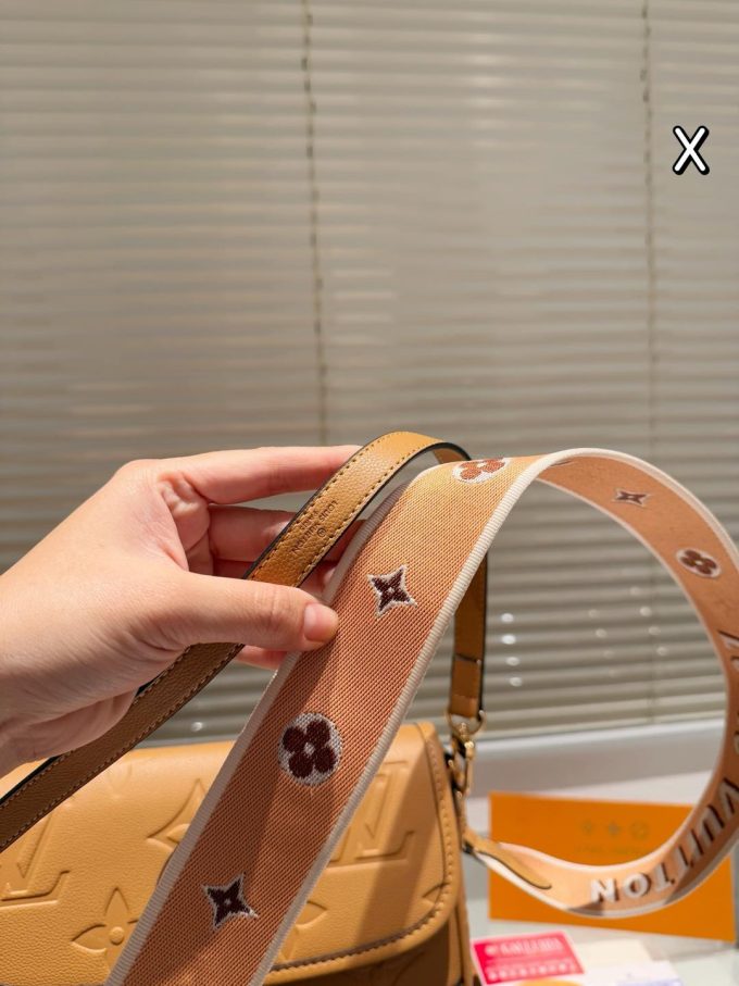 Louis new arrival Diane bag size: 25*15 cm - Image 4