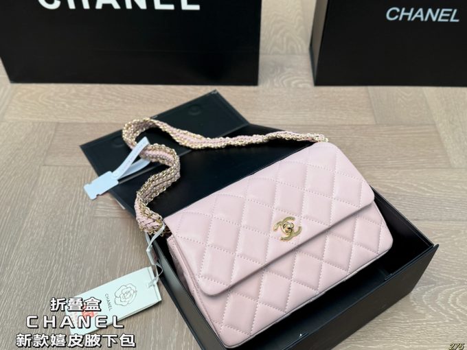 Cc 2025 new arrival chain bag size:22 * 15 cm - Image 2