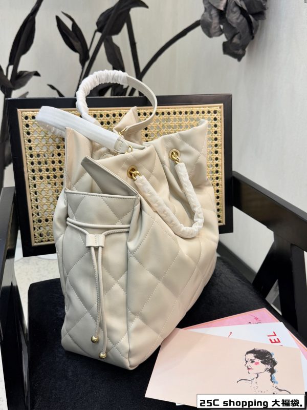 Cc New arrival 25c shopping tote bag size: 34*33 cm