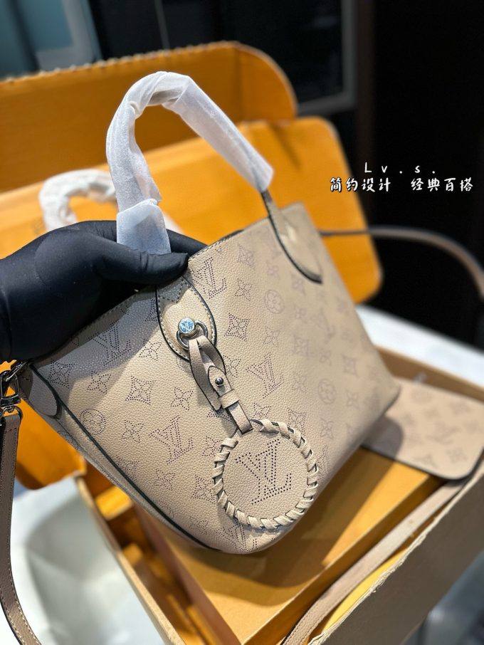 louis new arrival tote bucket bag size:21 * 20cm - Image 7