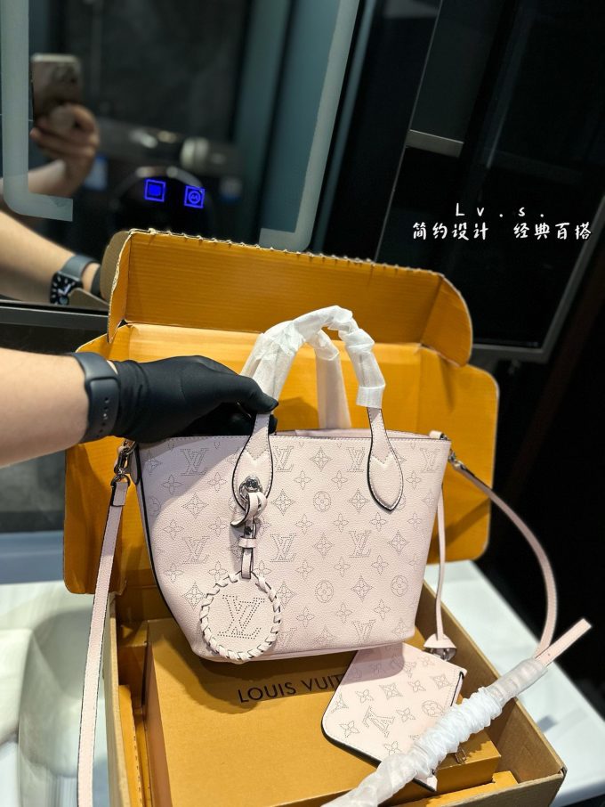 louis new arrival tote bucket bag size:21 * 20cm - Image 3