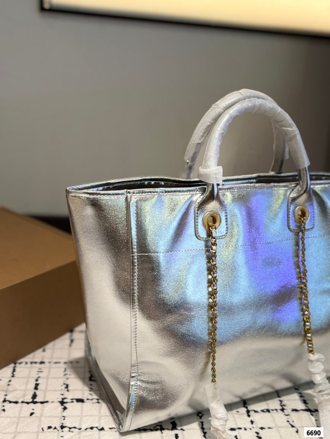 Cc new arrival tote bag gold silver size:36*30 cm - Image 5